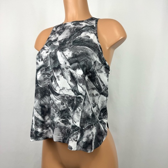 Lululemon Swift Ventilated Racerback Running Tank Top Sz 2 Black/White High Neck - Picture 9 of 13